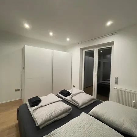 公寓 Modernes 2-room Mit Terrasse 菲林根-施文宁根