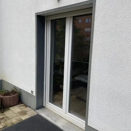 아파트 Modernes 2-room Mit Terrasse