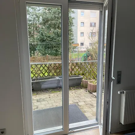 아파트 Modernes 2-room Mit Terrasse 빌린겐슈베닝겐
